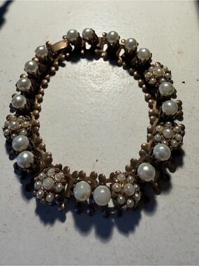 Vintage Faux Pearl Gold Tone Bracelet
